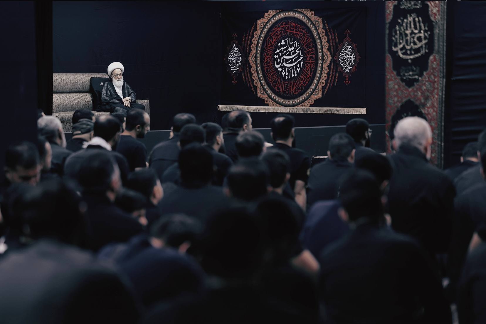 آية الله قاسم يشارك في إحياء عاشوراء بقم المقدسة – 1448هـ