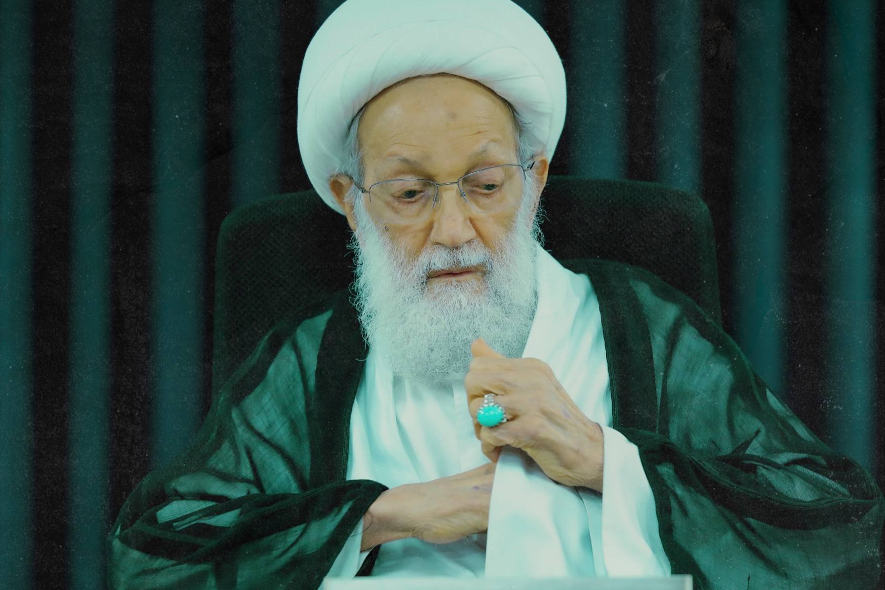 آية الله قاسم: تعلن أمريكا ورئيسها ترامب عن إرادتها وتصميمها بأن يعترف لها العالم بالتبعيّة المطلقة والاستسلام والخضوع الكامل - 25 اغسطس 2026