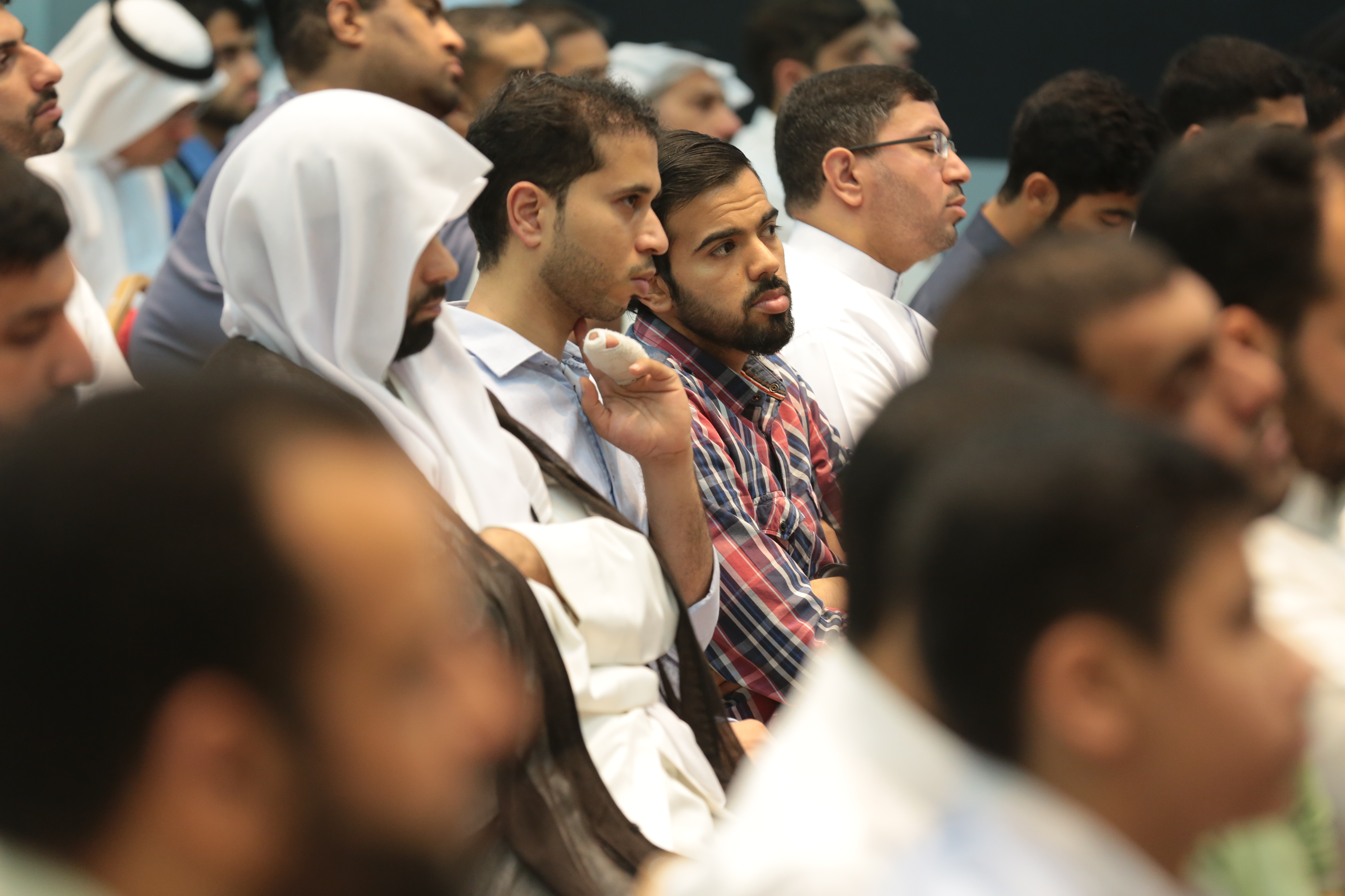 تغطية مصورة : لقاء العاملين في مشاريع التعليم الديني مع سماحة آية الله قاسم