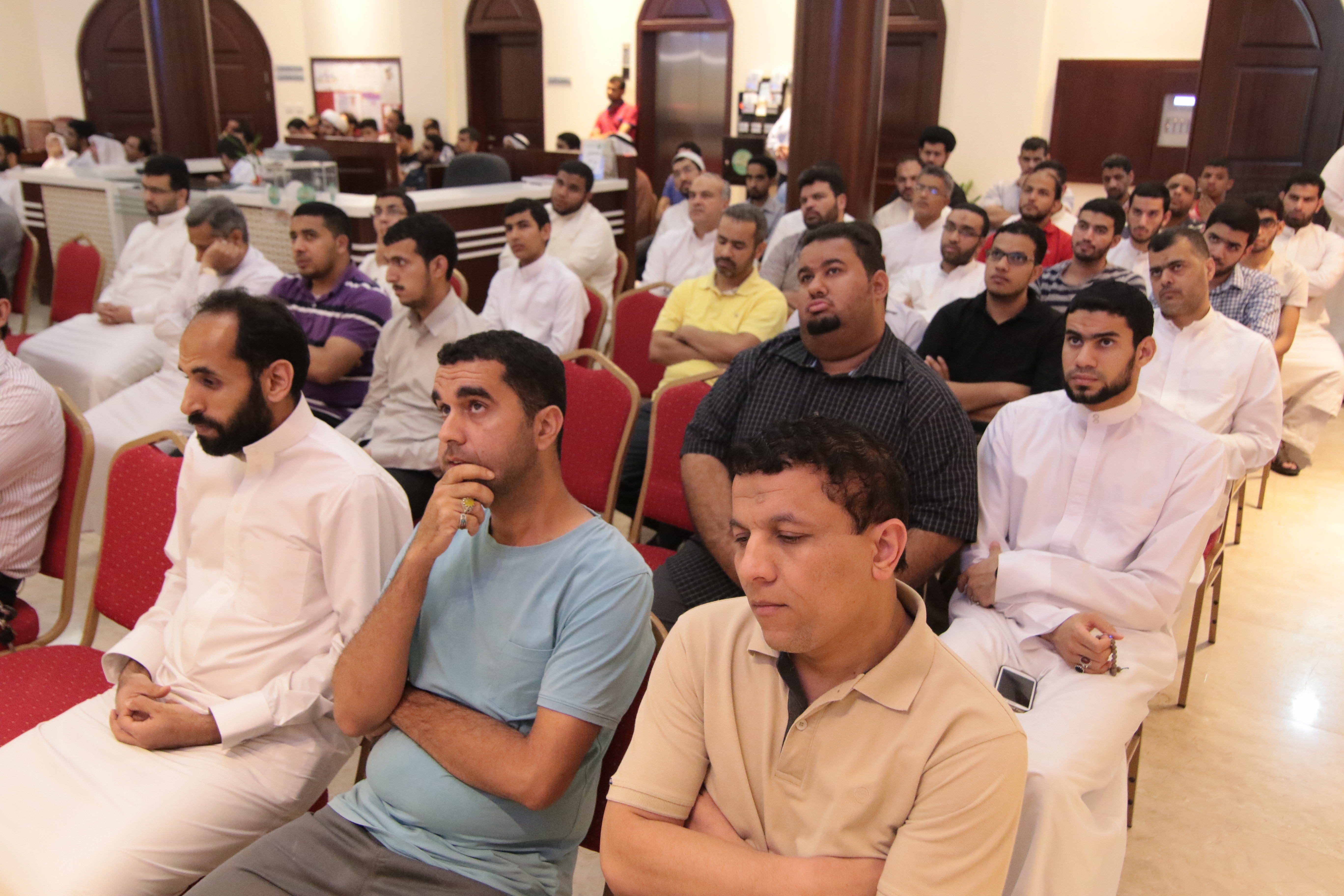 تغطية مصورة : كلمة سماحة آية الله قاسم بجمعية التوعية بعنوان "أقبل شهر الله"