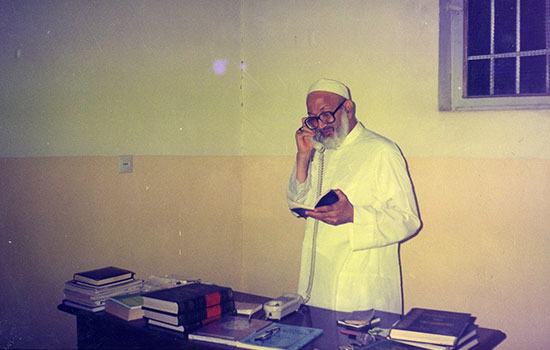 السـيرة المصـورة لـ آية الله قاسم