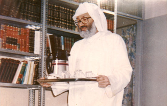 السـيرة المصـورة لـ آية الله قاسم