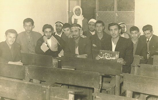 السـيرة المصـورة لـ آية الله قاسم