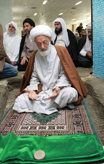 السـيرة المصـورة لـ آية الله قاسم