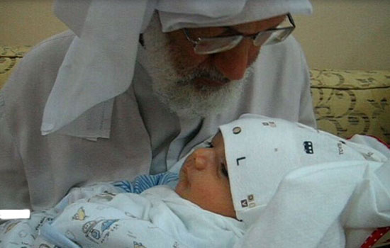 السـيرة المصـورة لـ آية الله قاسم