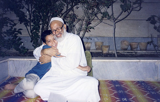 السـيرة المصـورة لـ آية الله قاسم